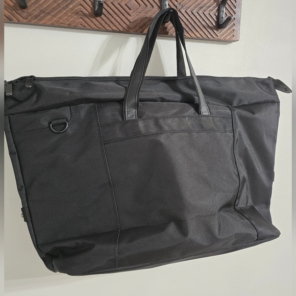 NWT Benóss Milan Elite Traveler's Collection Weekender Duffle Bag - Picture 6 of 13